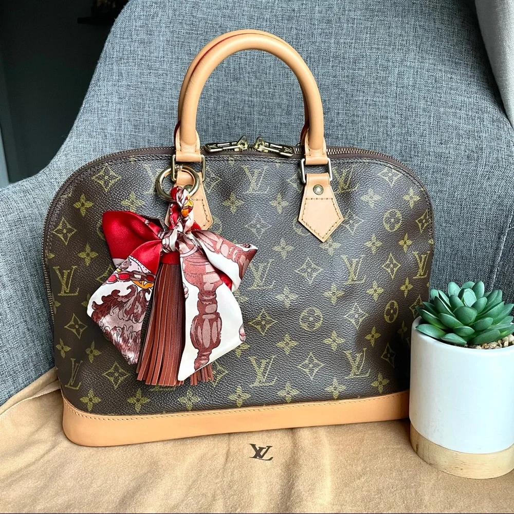🌼 AUTHENTIC Louis Vuitton APMA PM 🌼 - Picture 1 of 11
